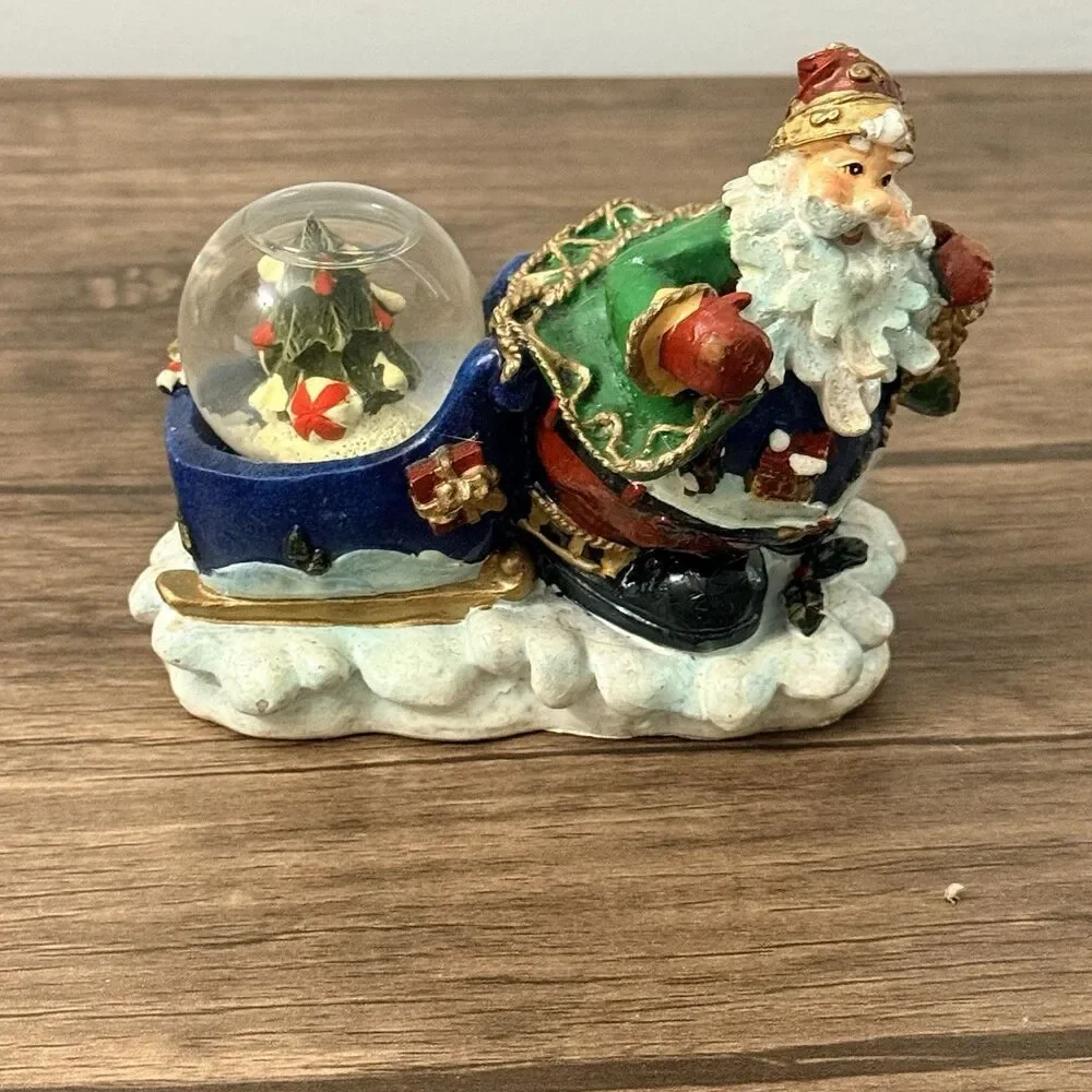 N/A vintage polystone